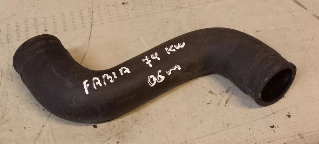 Engine coolant pipe/hose – Skoda Fabia Mk1 (6Y) (1999-2007)