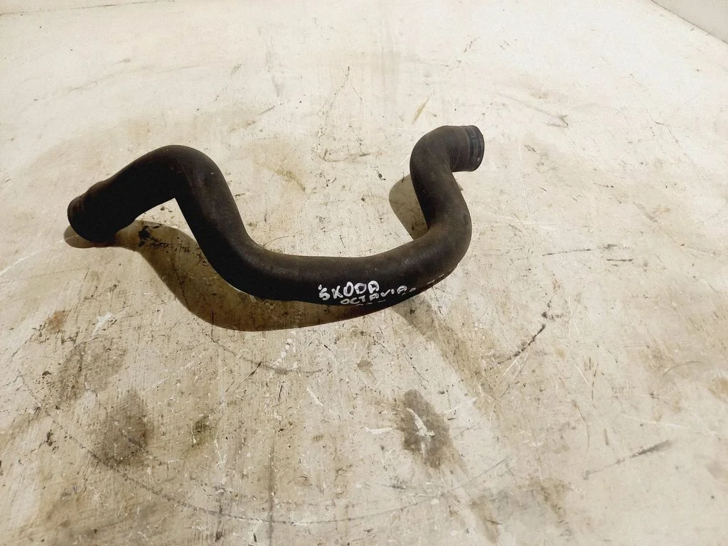 Motora dzesēšanas caurule (-es)/šļūtene (-es)