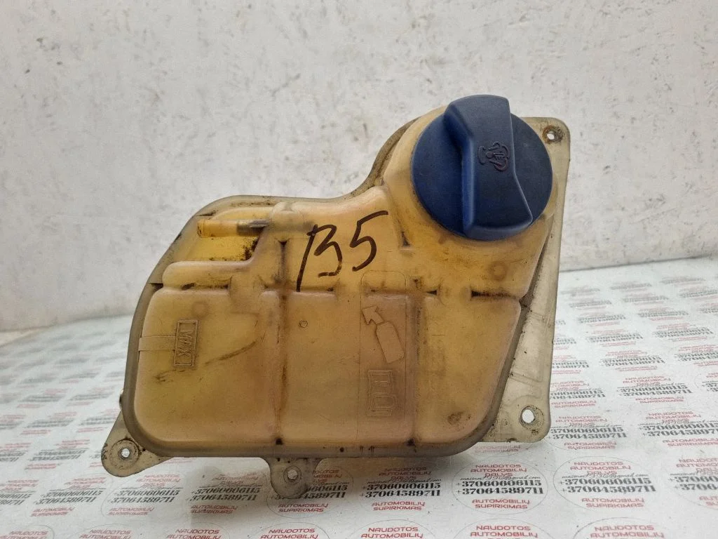 Coolant expansion tank/reservoir 8D0121403F