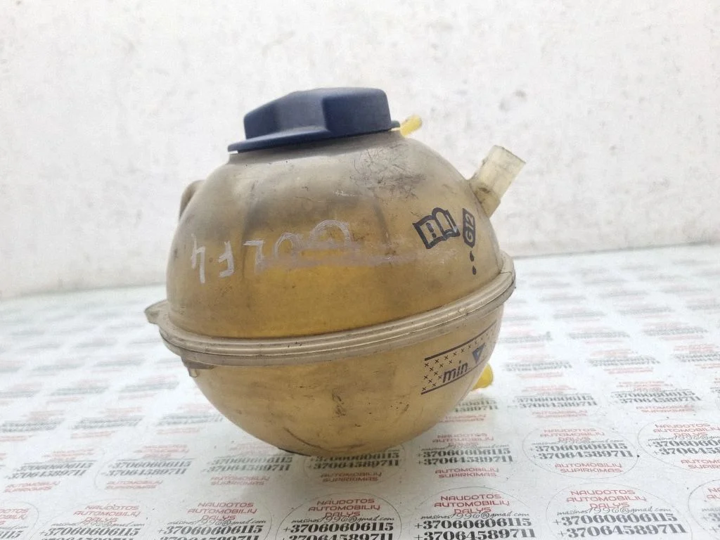Coolant expansion tank/reservoir – Volkswagen Golf IV (1998-2005)