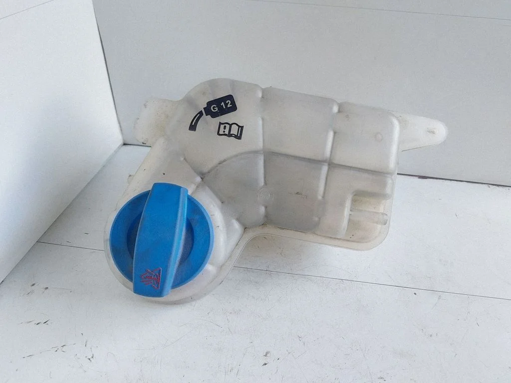 Coolant expansion tank/reservoir 20210604
