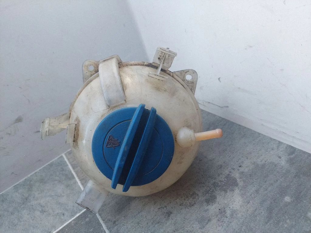 Coolant expansion tank/reservoir 1K0121407A