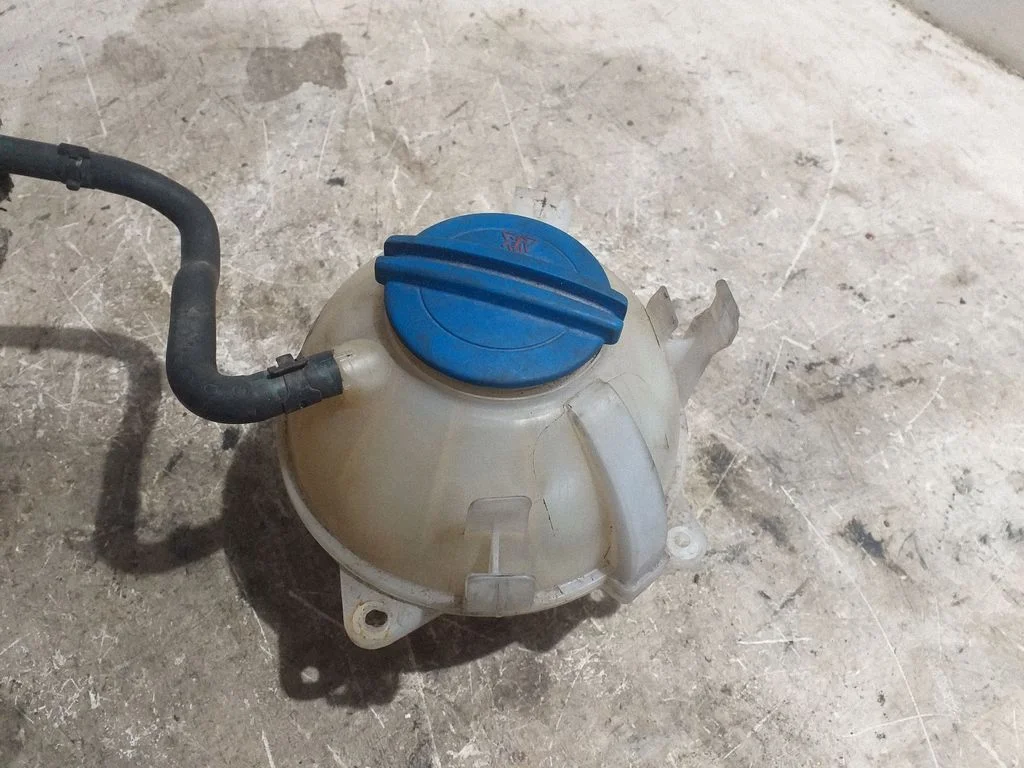 Coolant expansion tank/reservoir 1K0121407A