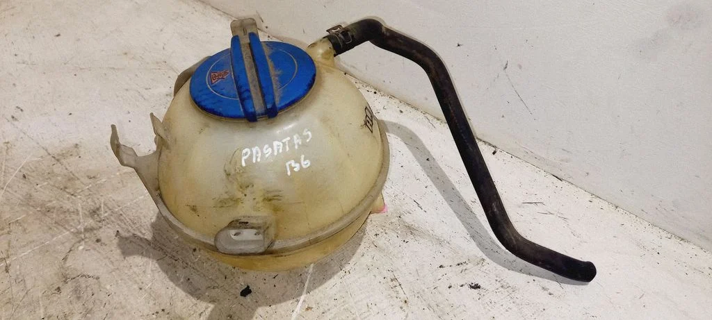 Coolant expansion tank/reservoir 1K0121407A