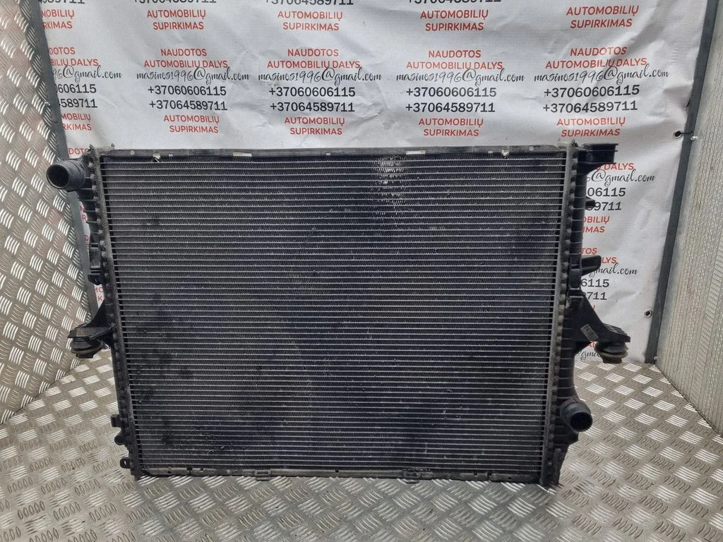 Jahutusvedeliku radiaator – Volkswagen Touareg I (2002-2010)