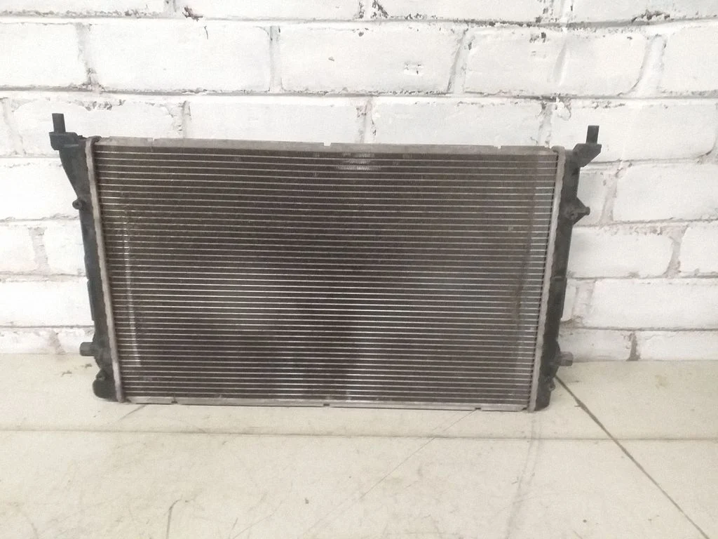 Jahutusvedeliku radiaator 950107