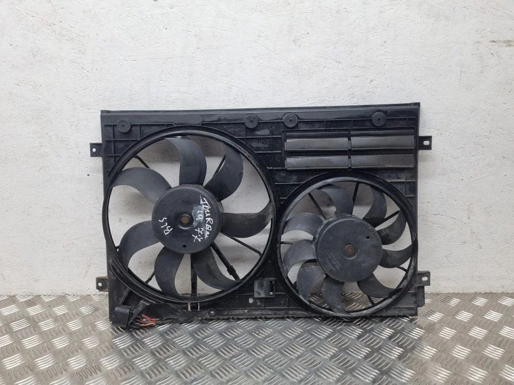 Electric radiator cooling fan 1K0121207AT