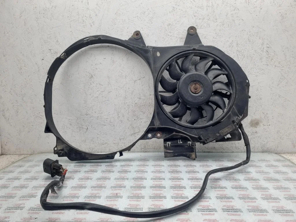 Electric radiator cooling fan 8E0121205B