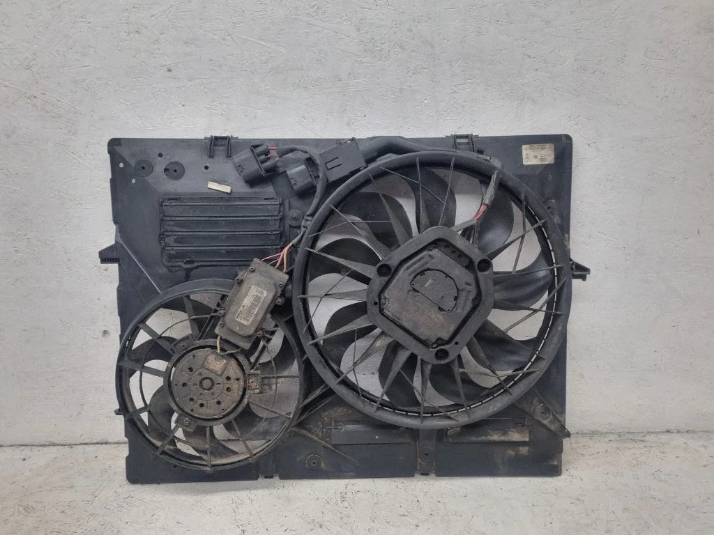 Electric radiator cooling fan 7L0121203G