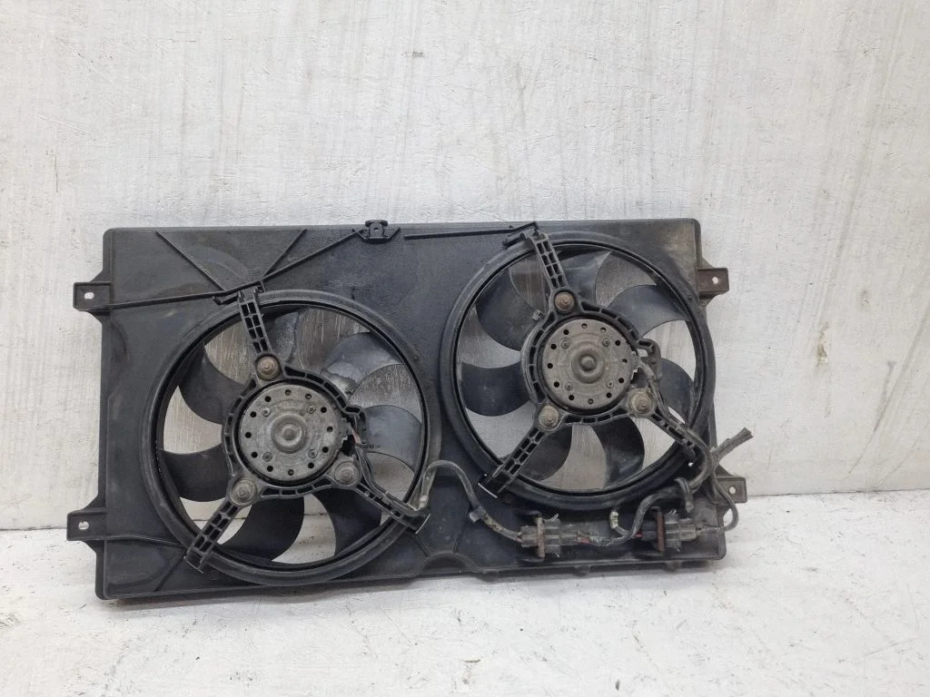 Electric radiator cooling fan 7M0121207D