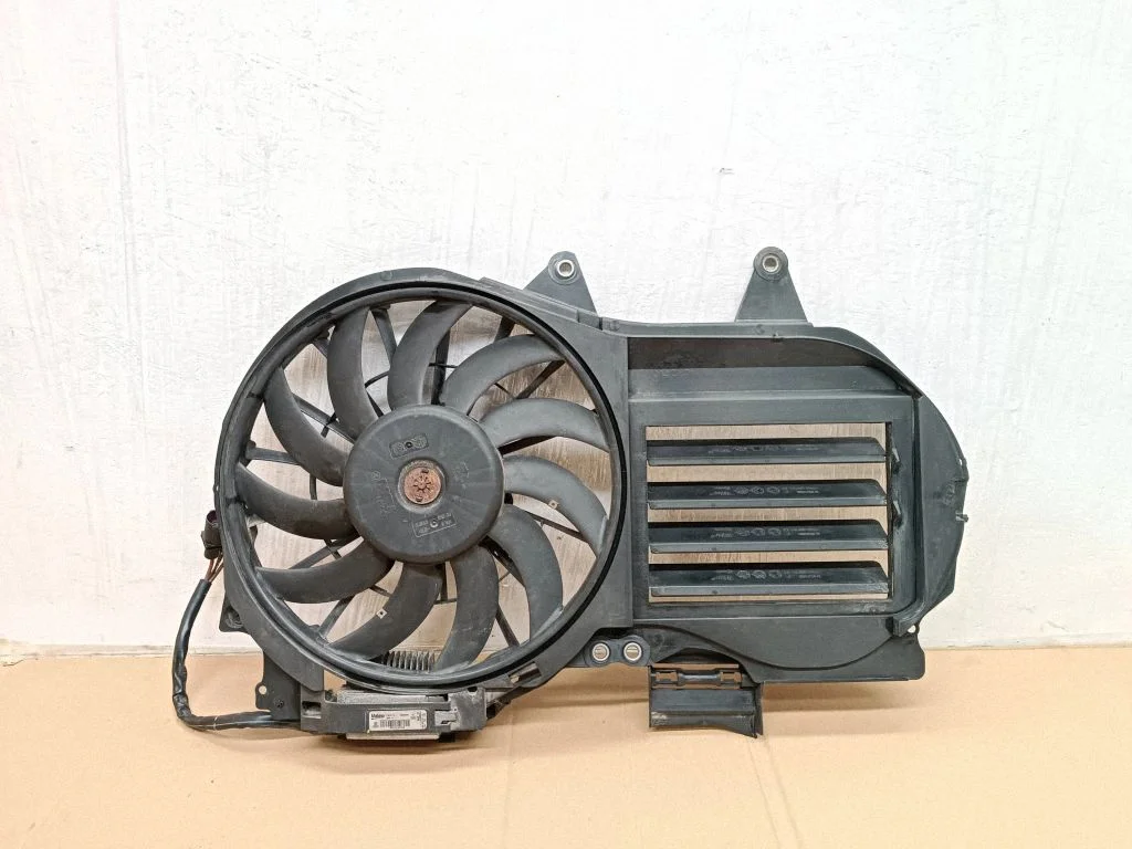 Electric radiator cooling fan 8E0121205AE