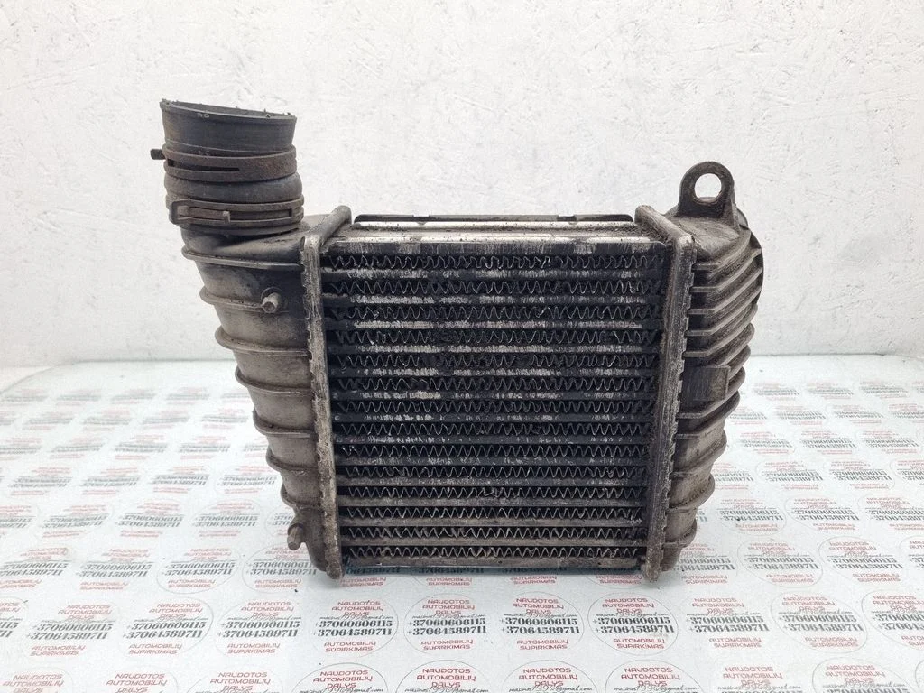 Vahejahuti radiaator – Audi A3 S3 8L (1996-2003)