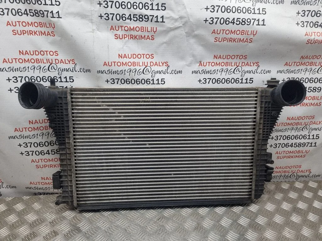 Vahejahuti radiaator 1K0145803