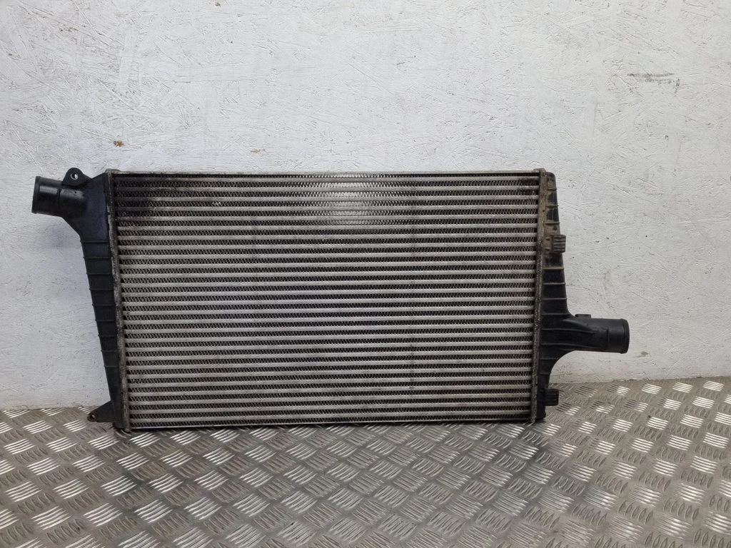 Intercooler radiator 4B0145805A