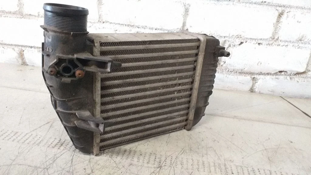 Intercooler 4F0145605T