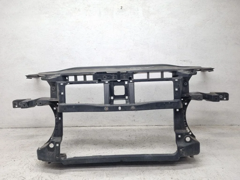 Radiatoru panelis 3C0805588H
