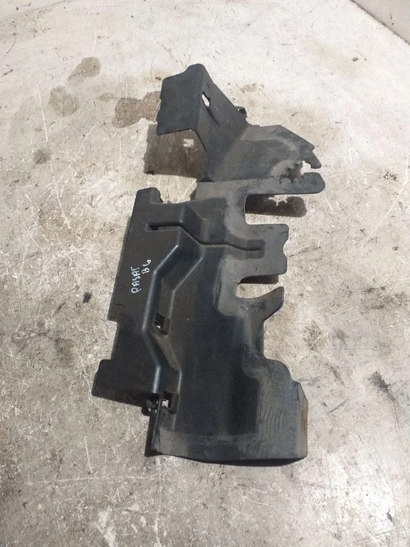Intercooler air guide/duct channel 3C0121283