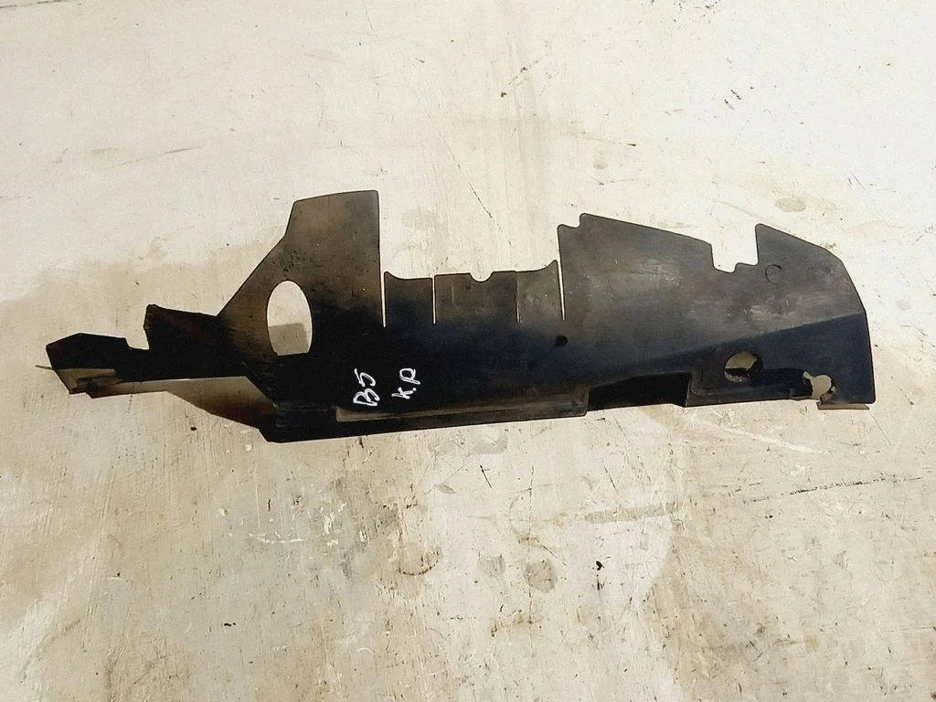 Intercooler air guide/duct channel 3B0121283F