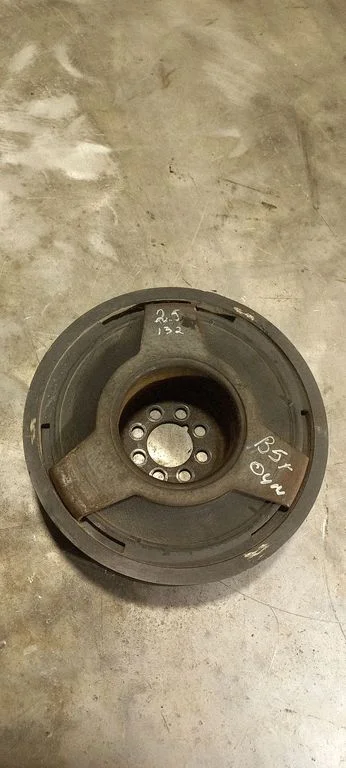 Crankshaft pulley – Volkswagen Passat B5.5 (2001-2005)