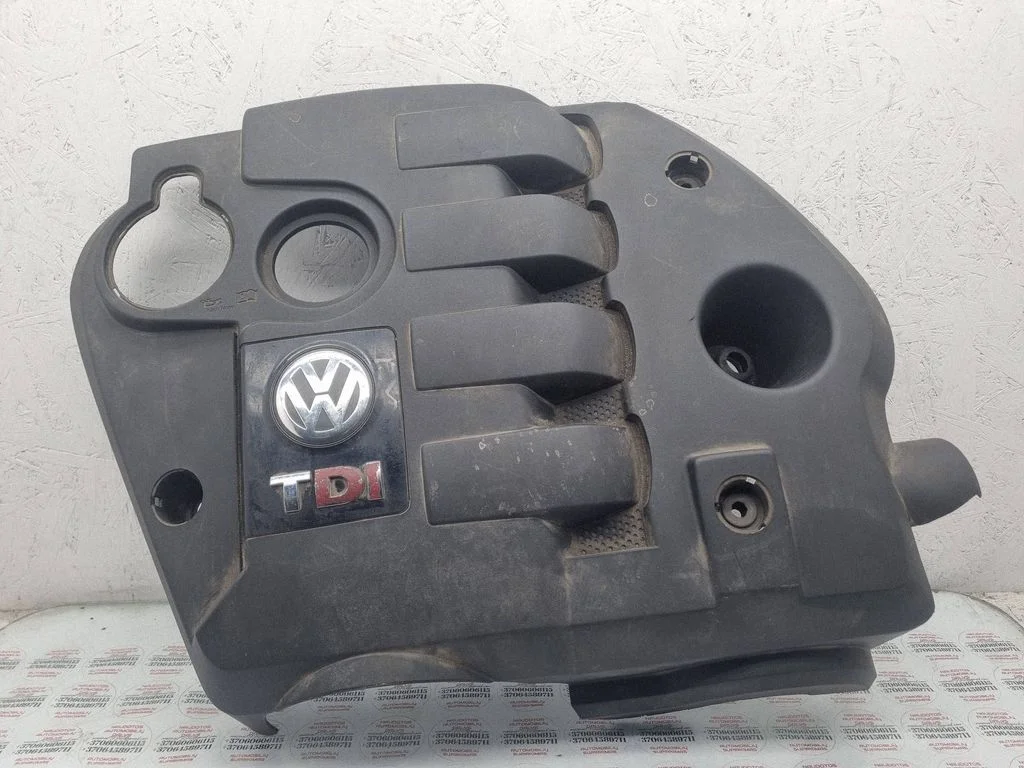 Engine cover (trim) 038103925EN