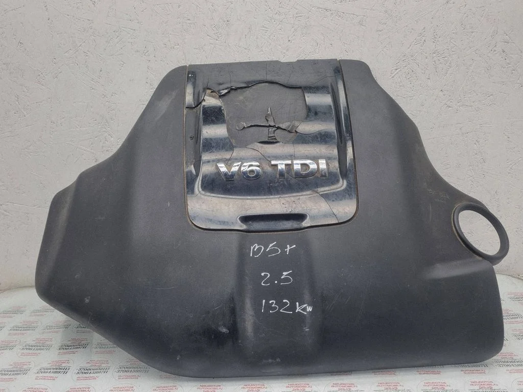 Mootori kate (kaunistus) 059103925L