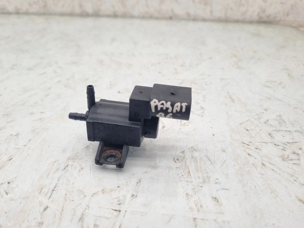 Zawór elektromagnetyczny turbo 037906283D