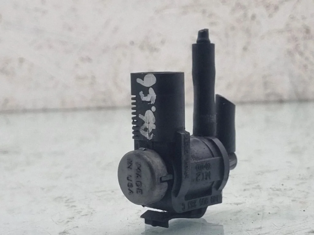Zawór elektromagnetyczny turbo 1J0906283C