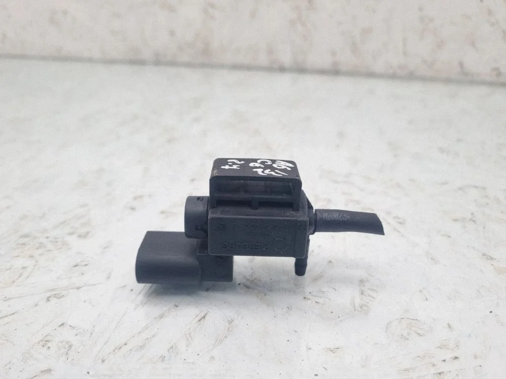 Zawór elektromagnetyczny turbo 037906283C
