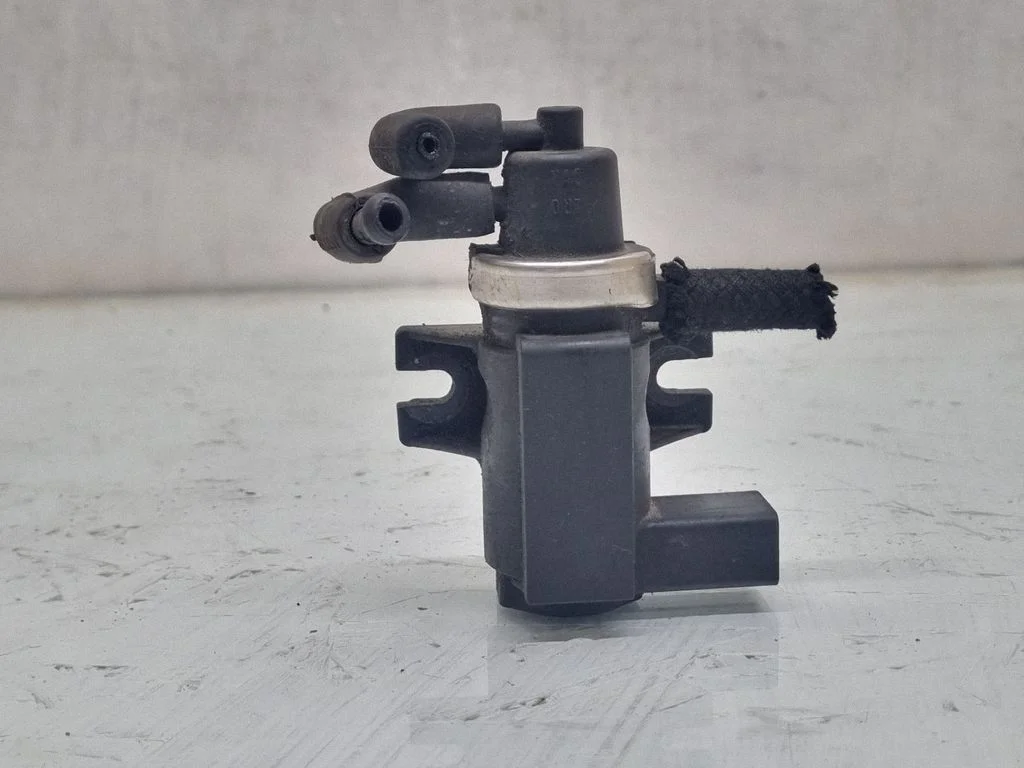 Zawór elektromagnetyczny turbo 1J0906627