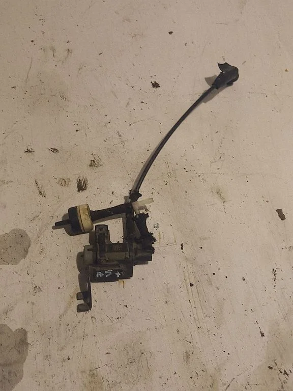 Zawór elektromagnetyczny turbo 1J0906283A