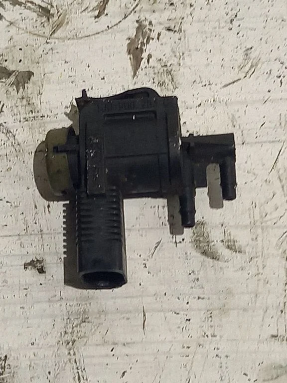 Zawór elektromagnetyczny turbo 1J0906283C
