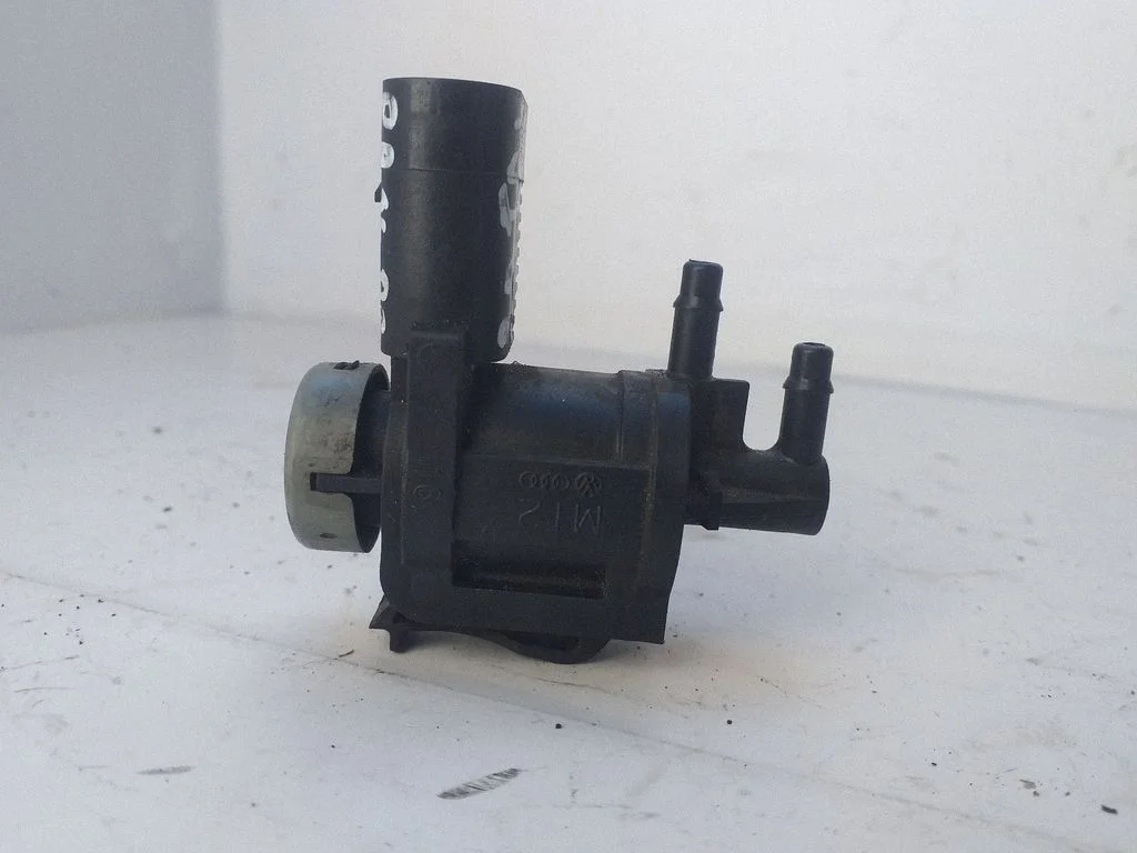 Turbo solenoid valve 1K0906283A