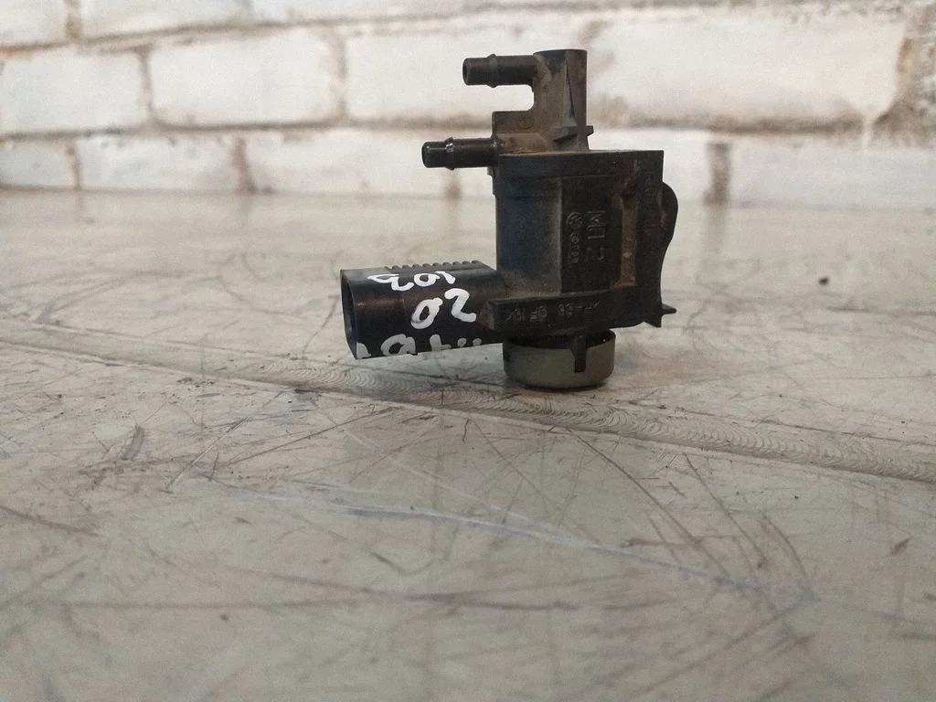 Solenoidklapp 1J0906283C