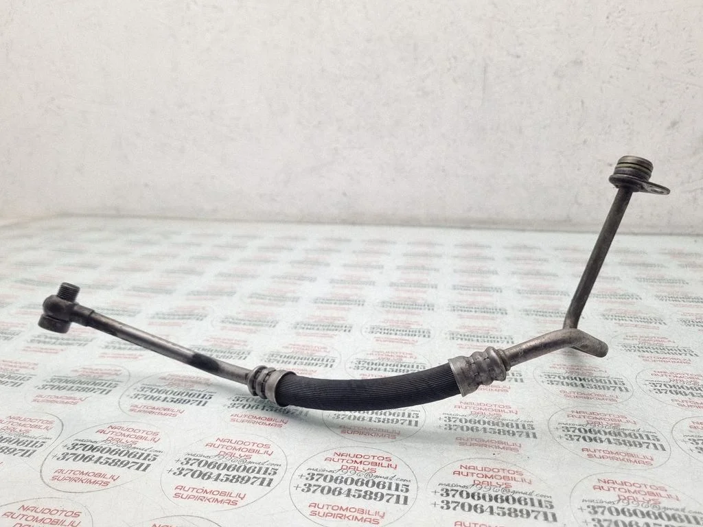 Turbo turbocharger oiling pipe/hose – Audi A8 S8 D3 4E (2002-2009)