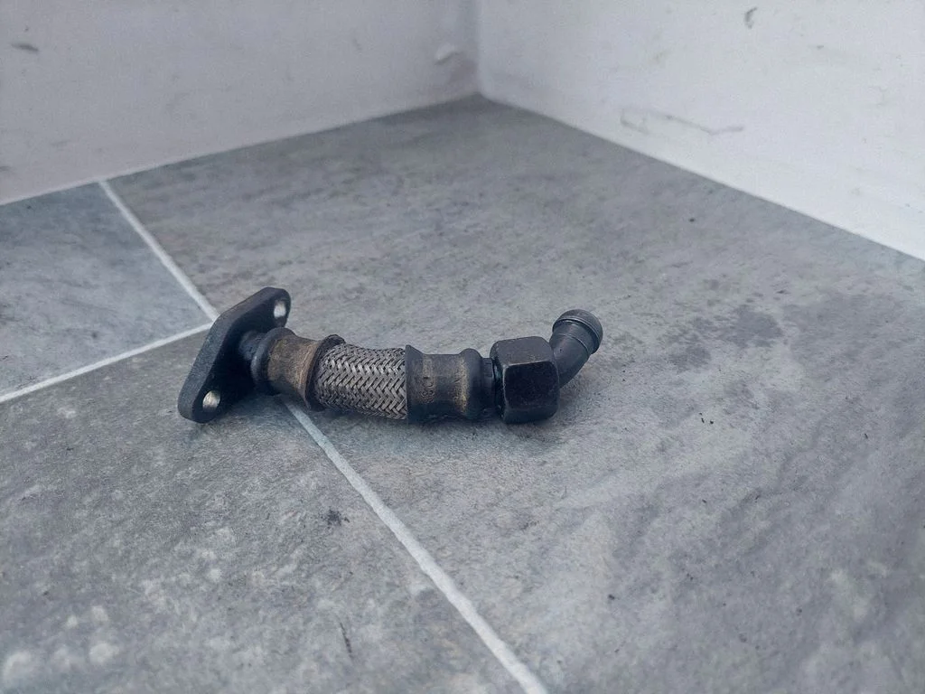 Turbo turbocharger oiling pipe/hose – Volkswagen Touran I (2003-2010)
