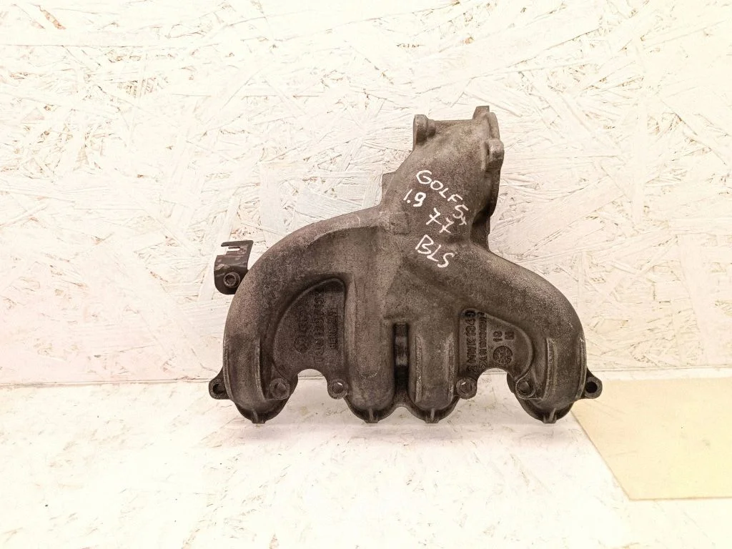 Sisselaskekollektor 03G129713K