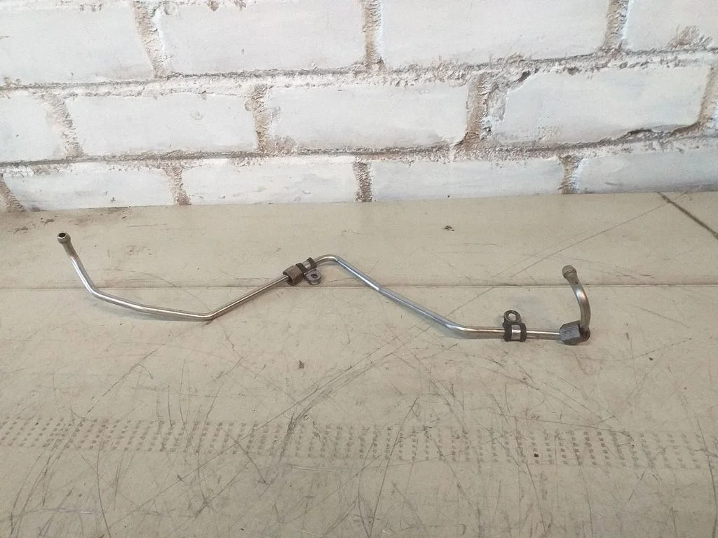 Turbo turbocharger oiling pipe/hose – Volkswagen Passat B6 (2005-2010)