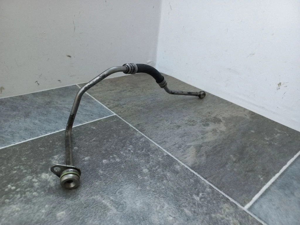 Turbo turbocharger oiling pipe/hose – Audi A6 Allroad C6 (2006-2011)