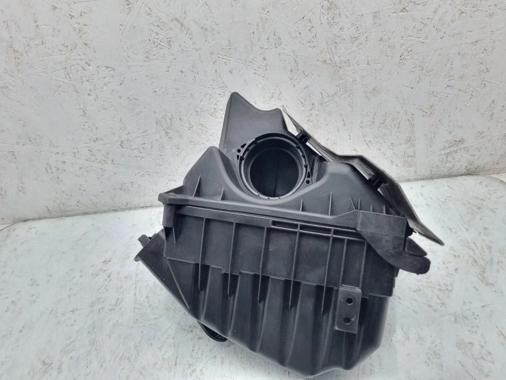 Air filter box 03G133835E