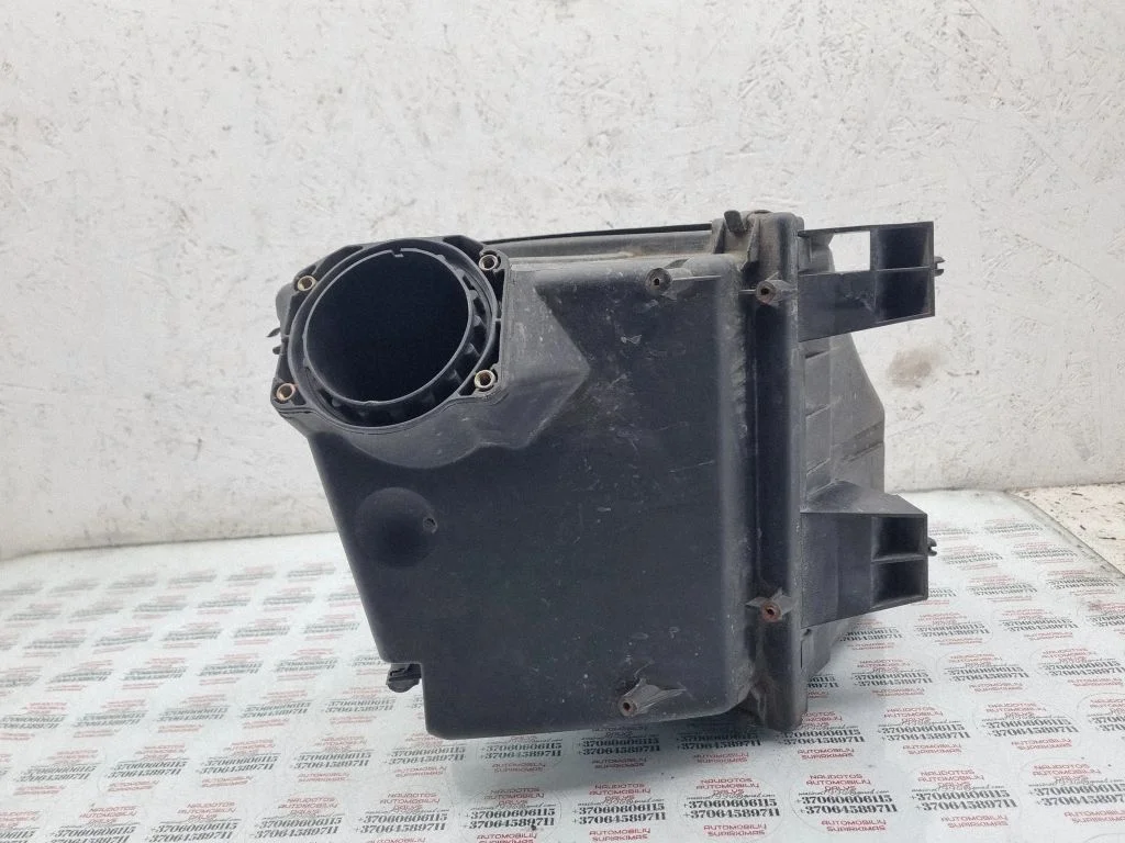 Air filter box 058133837E