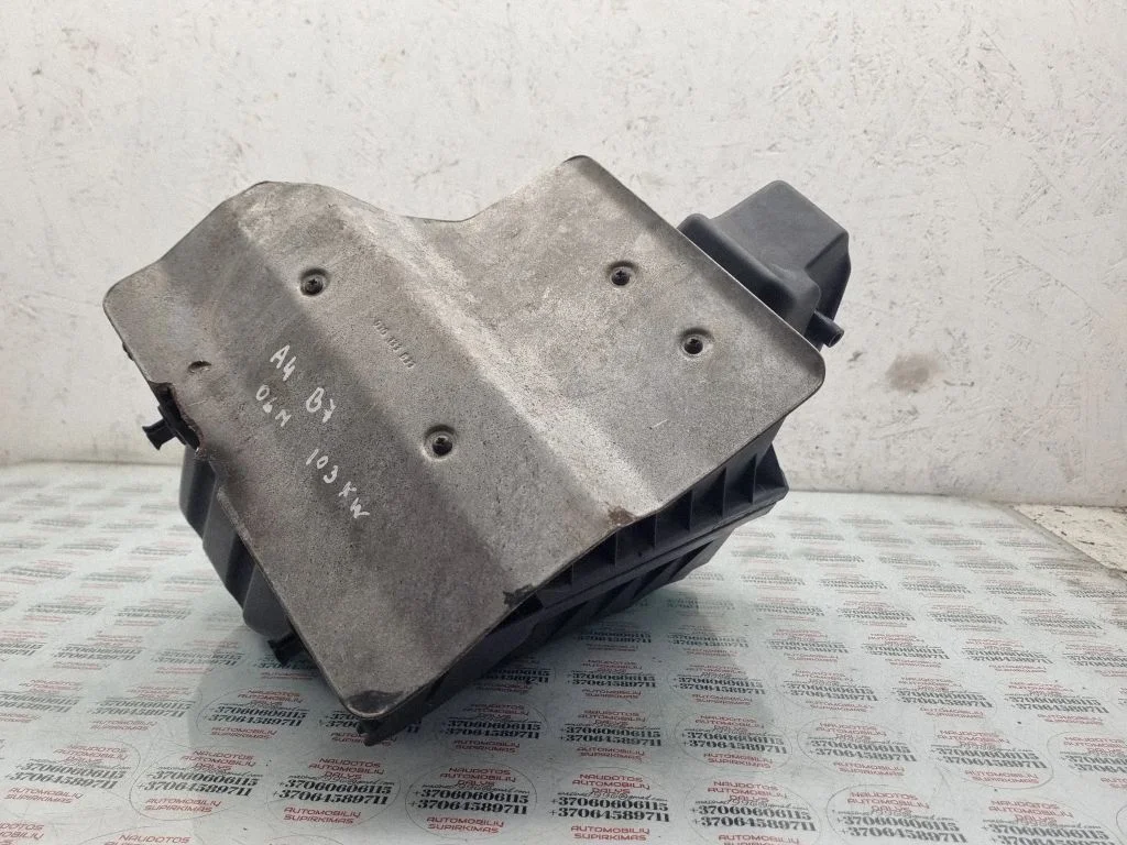 Õhufiltri korpus 03G133835