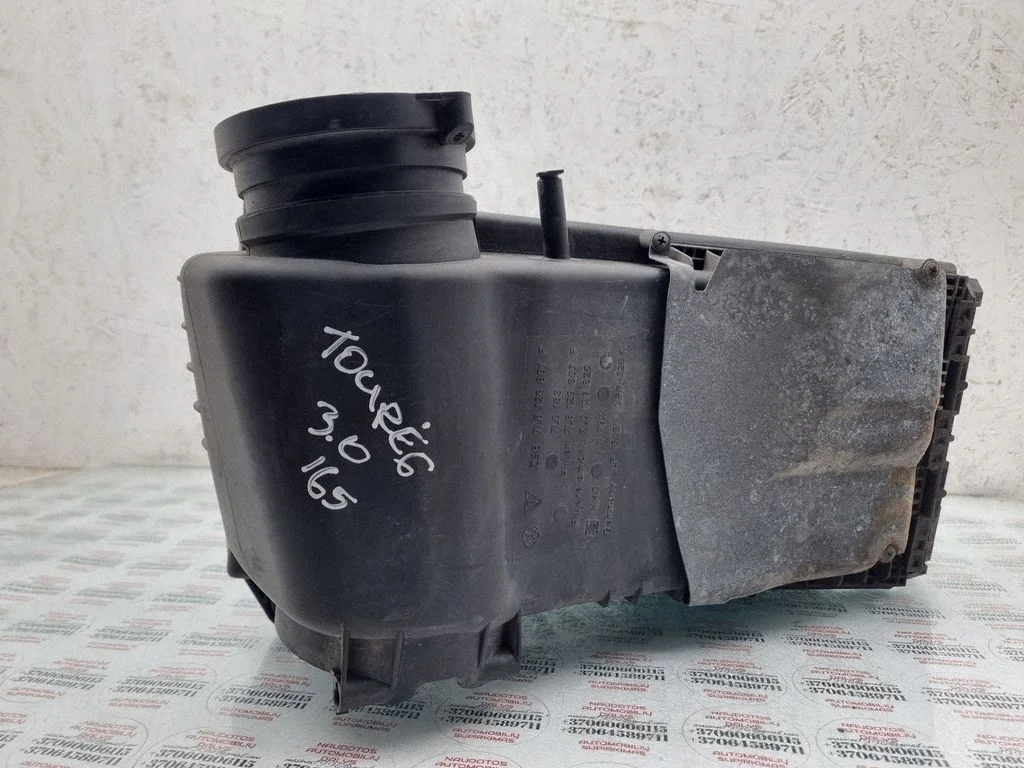 Air filter box 7L6129601F