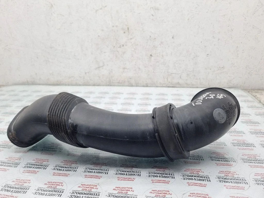 Air intake duct part 7L6129752B