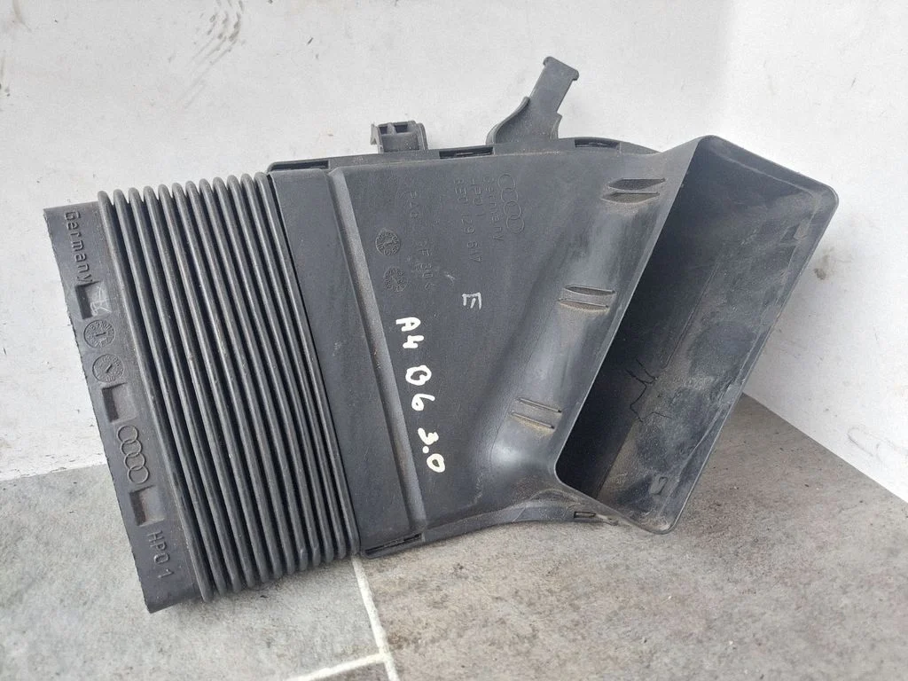 Część kanału dolotowego 8E0129617
