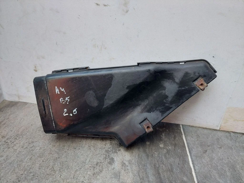 Air intake duct part 8D0129617B