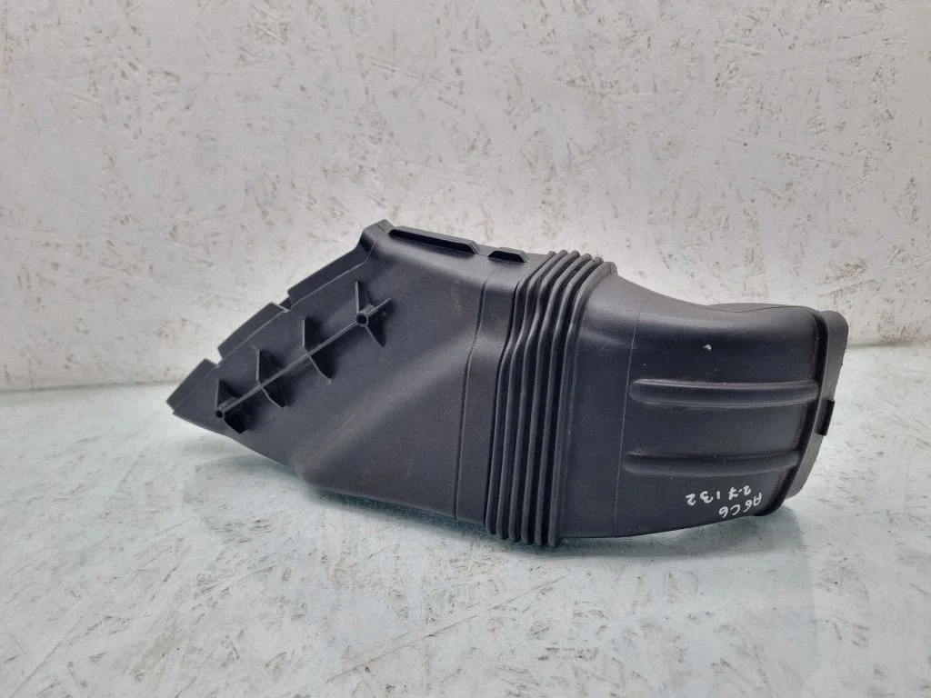 Air intake duct part 4F0129618J