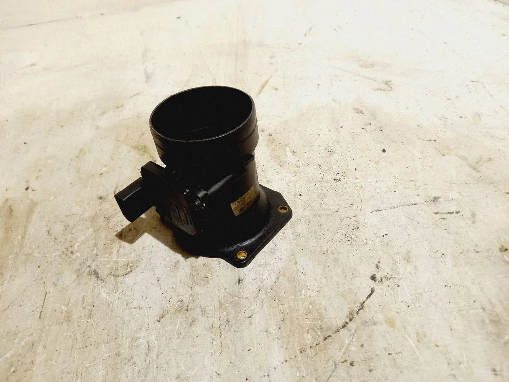 Mass air flow meter 1J0129574