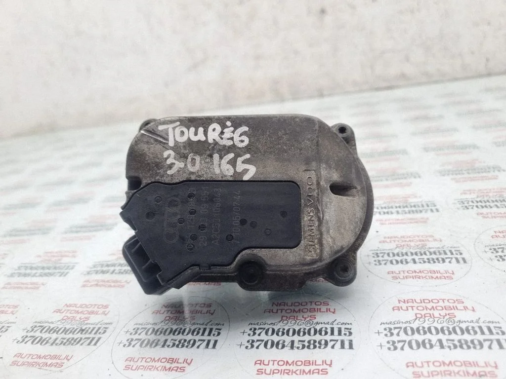 Siłownik klapek kolektora ssącego – Volkswagen Touareg I (2002-2010)