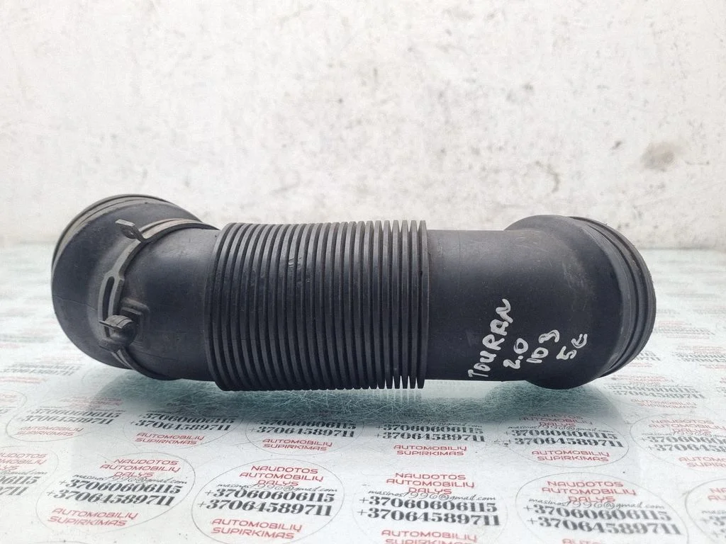Õhu sisselaske voolik (-ud)/ toru (-d) 1K0129684L