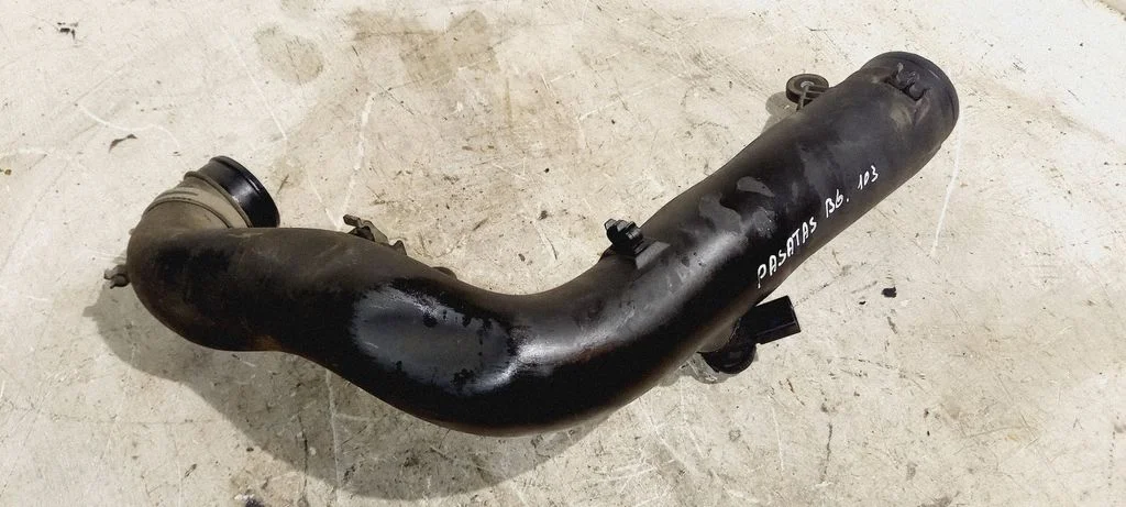 Turbo air intake inlet pipe/hose – Volkswagen Passat CC (2008-2016)